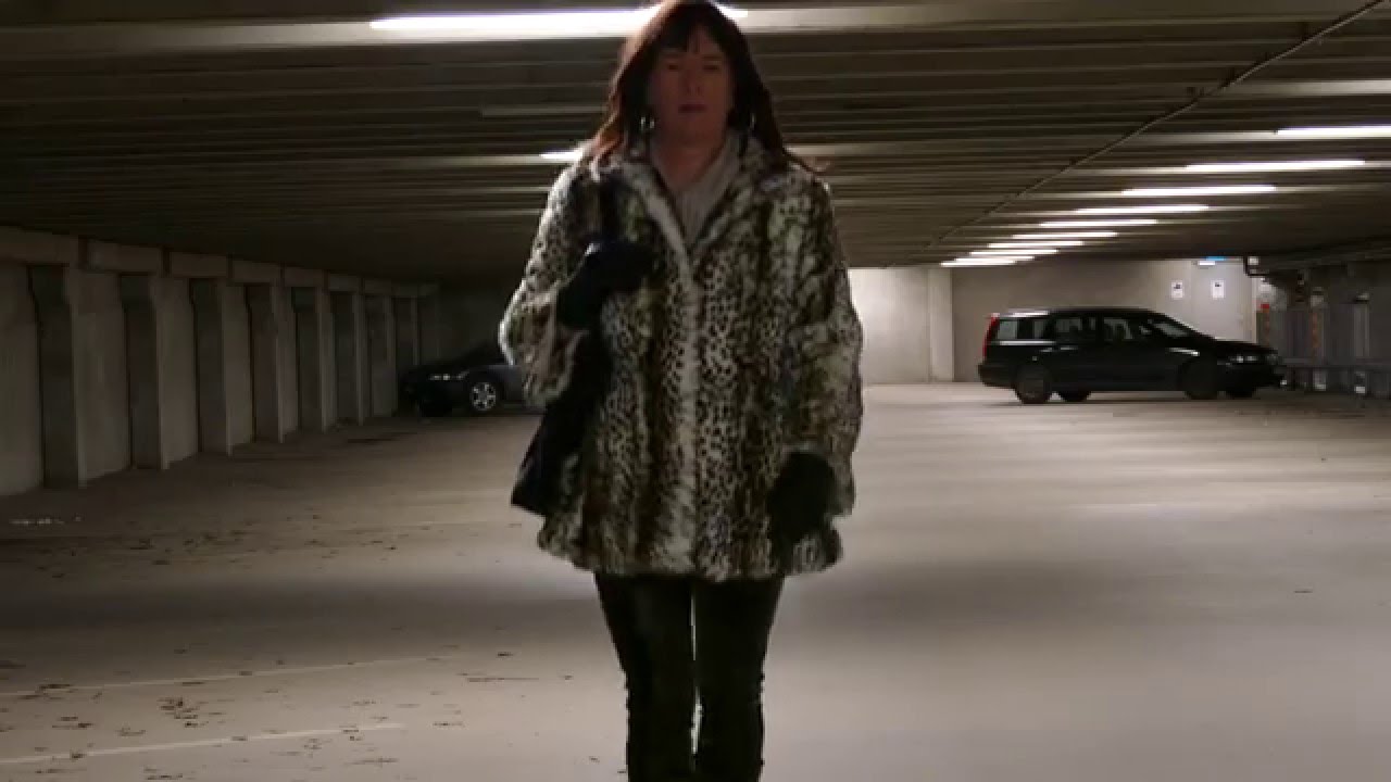 Crossdresser - Leathertrousers - High heels boots - Furcoat