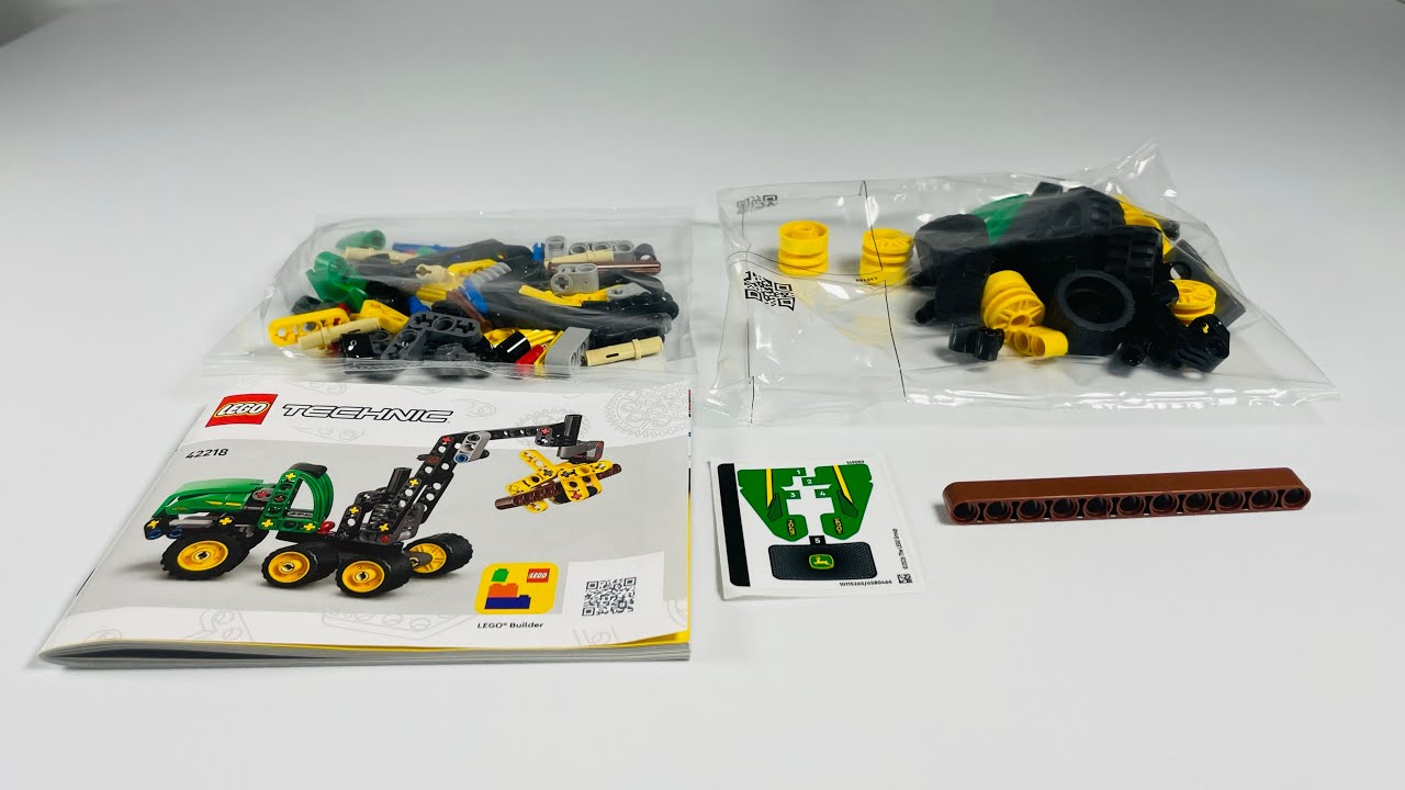 LEGO Technic 42213 John Deere 1470H Wheeled Harvester Unboxing!