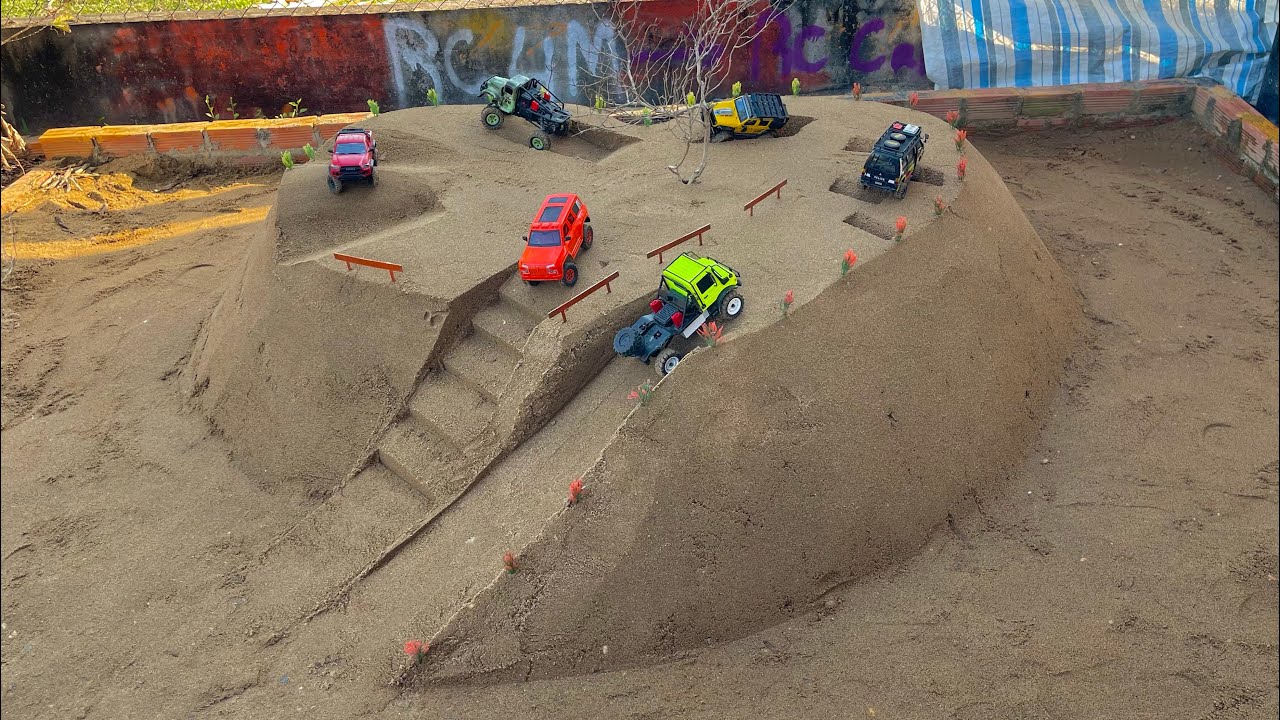 RC Cars Extreme Obstacle Challenge | Who Can Reach the Top?