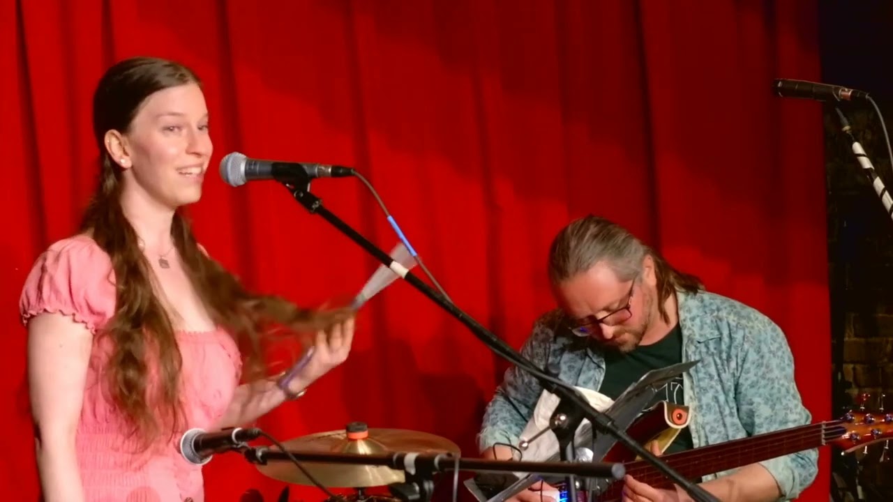 Berosh Hashone - live at Jalopy