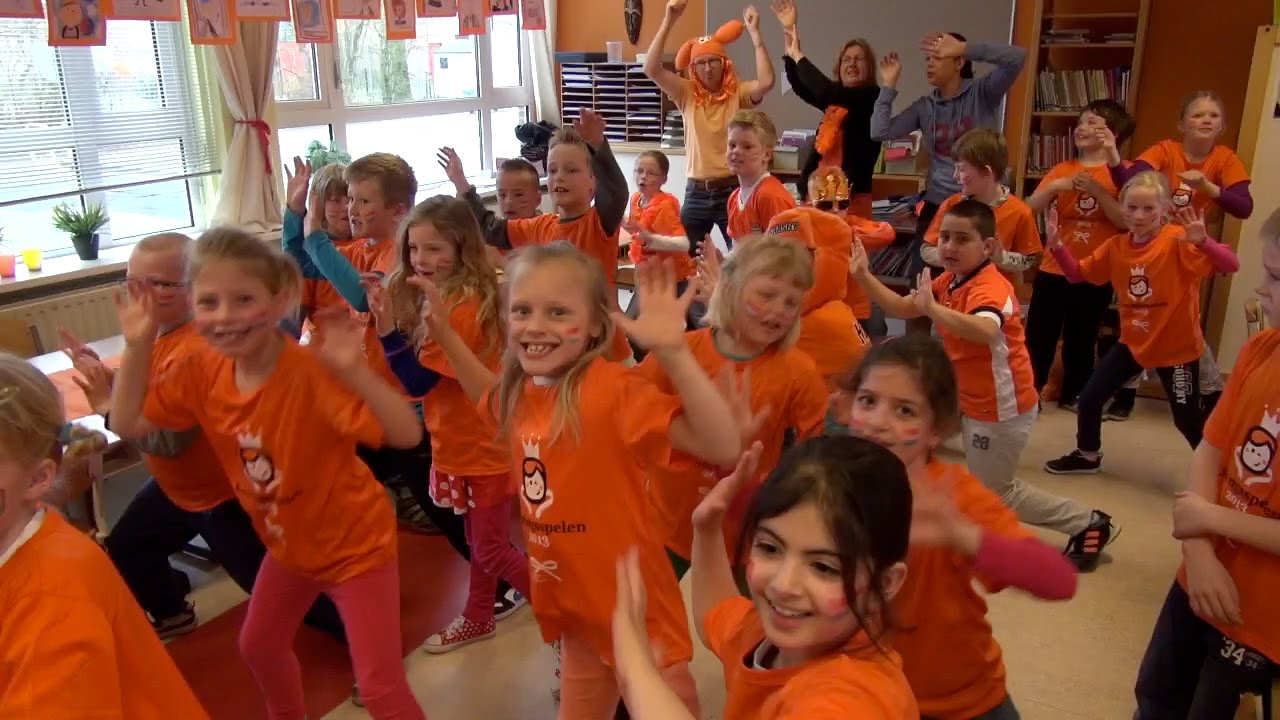 Koningsspelen - De opening - Bewegen is gezond