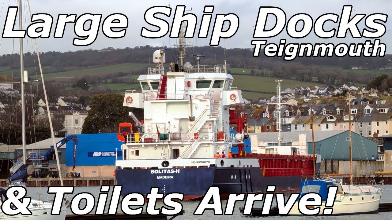 В нужном месте в нужное время: гигантский корабль прибывает, а вместе с ним и новые туалеты - 11....