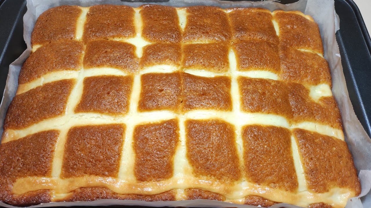 5 dəqiqəyə tez bazar hazırla bəzəyidə bişərkən üzərində.🤭Kəsmikli piroq.
