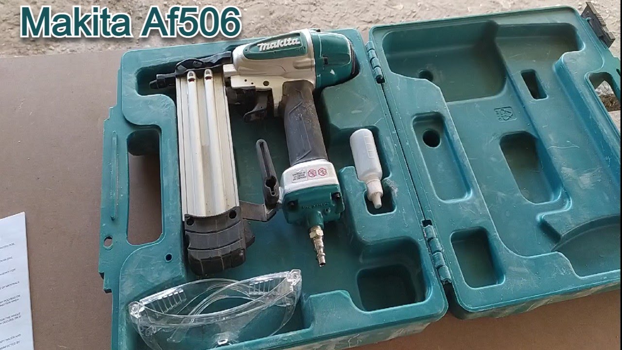 Clavadora neumática  Makita  AF506