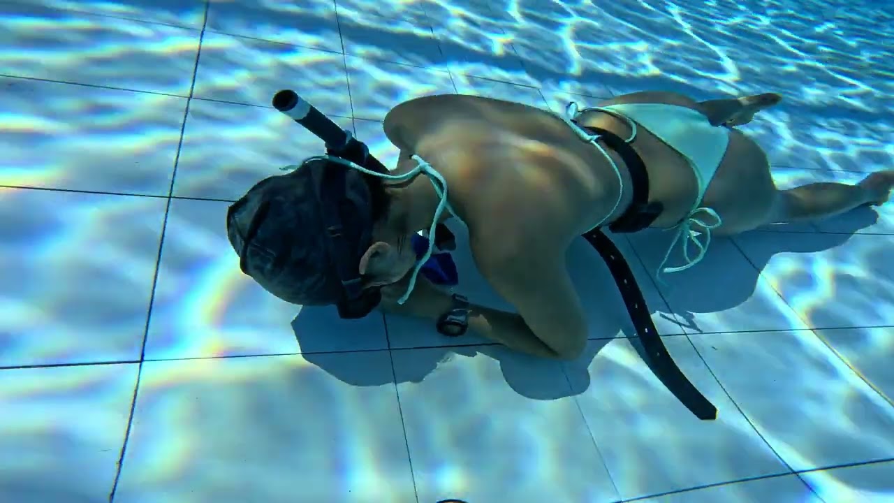5 meters deep, 2 minutes breath-holding quest. Maybe the pool won this round.