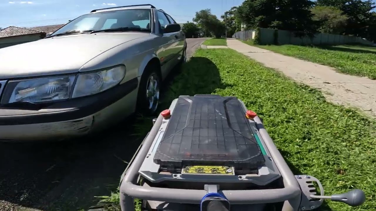 Mowrator S1 2wd meets its match @MOWRATOR  #mowrator #rcmower 