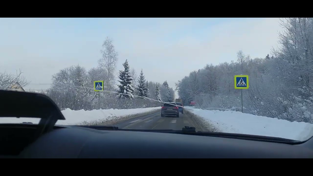 Едем на машине от переезда Зосимова Пустынь и до сфетофора,по новой развязке,Киевское шоссе. 