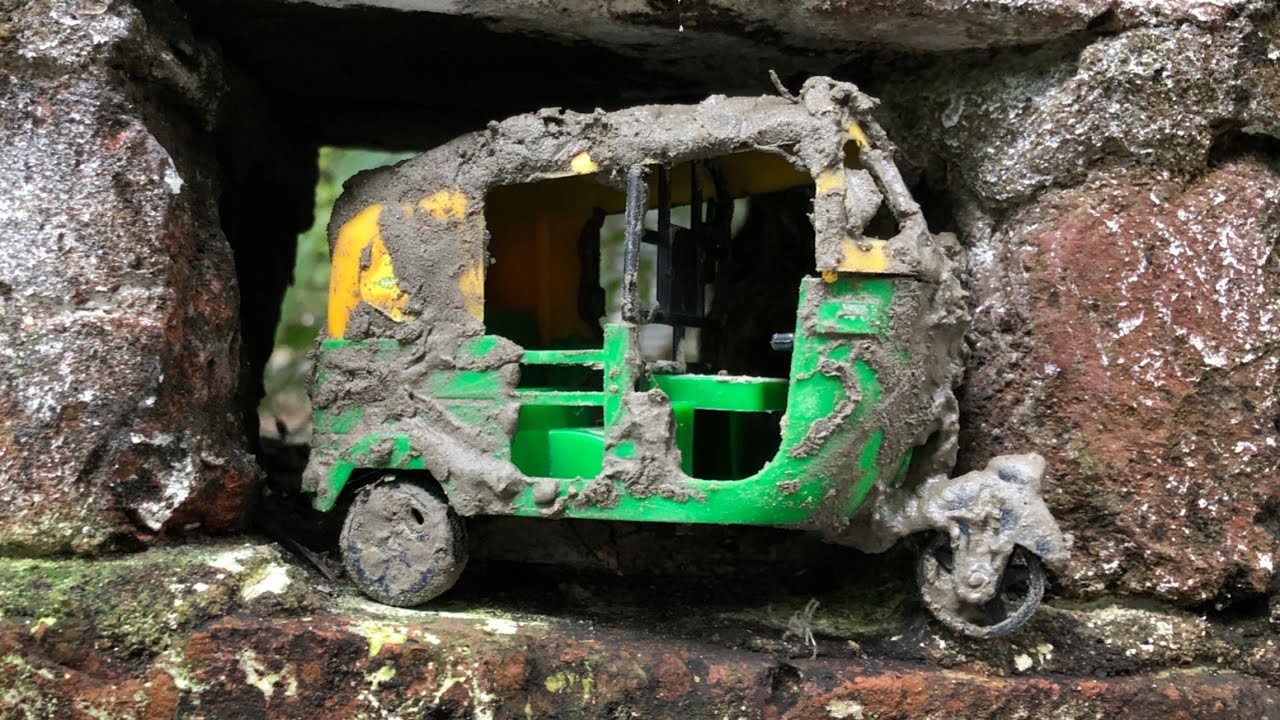 Dirty Indian Toy CNG Autorickshaw Washed