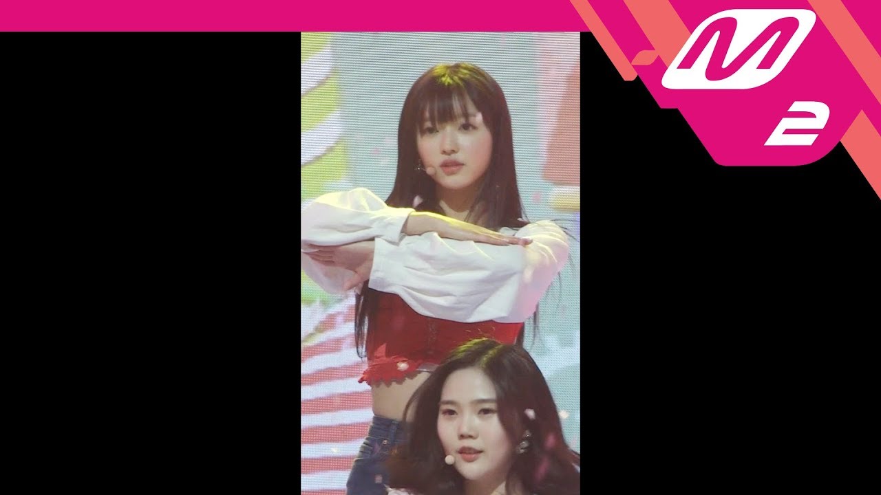 [MPD직캠] 오마이걸 유아 직캠 'Love O'clock' (OH MY GIRL YOOA FanCam) | @MCOUNTDOWN_2018.2.22