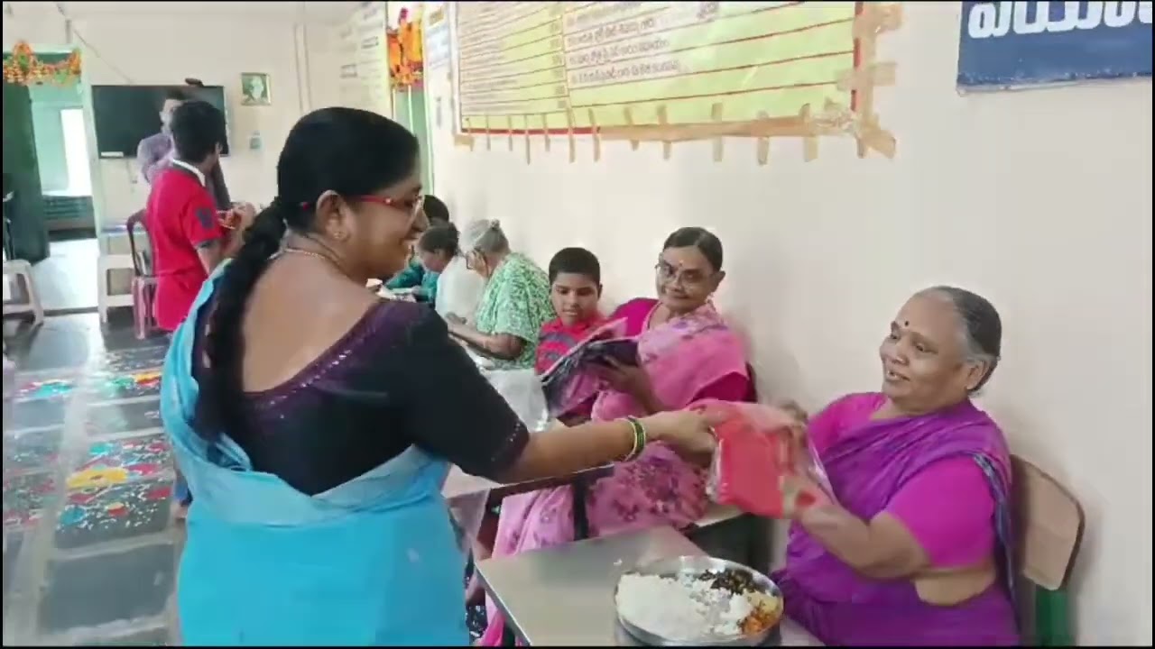 Clothes for Elderly living at Manavata Old age Home: Donor Radhika Garu