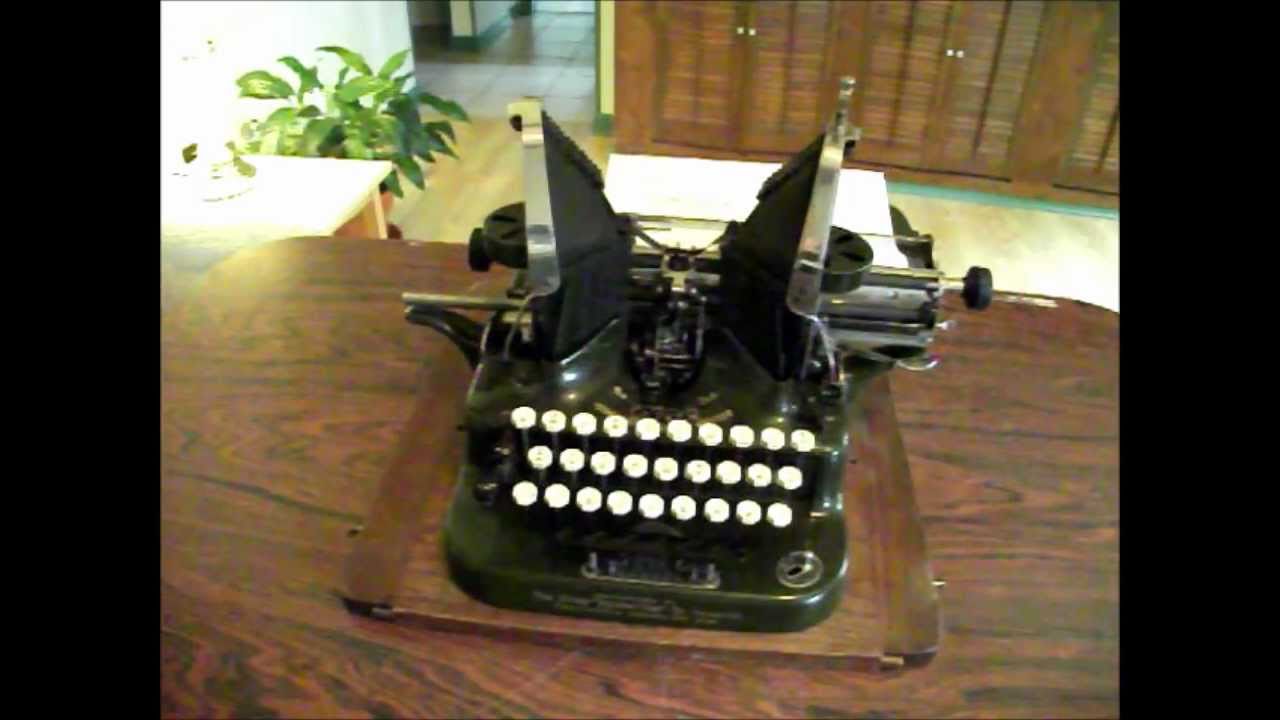 Oliver No. 5 Typewriter For Sale