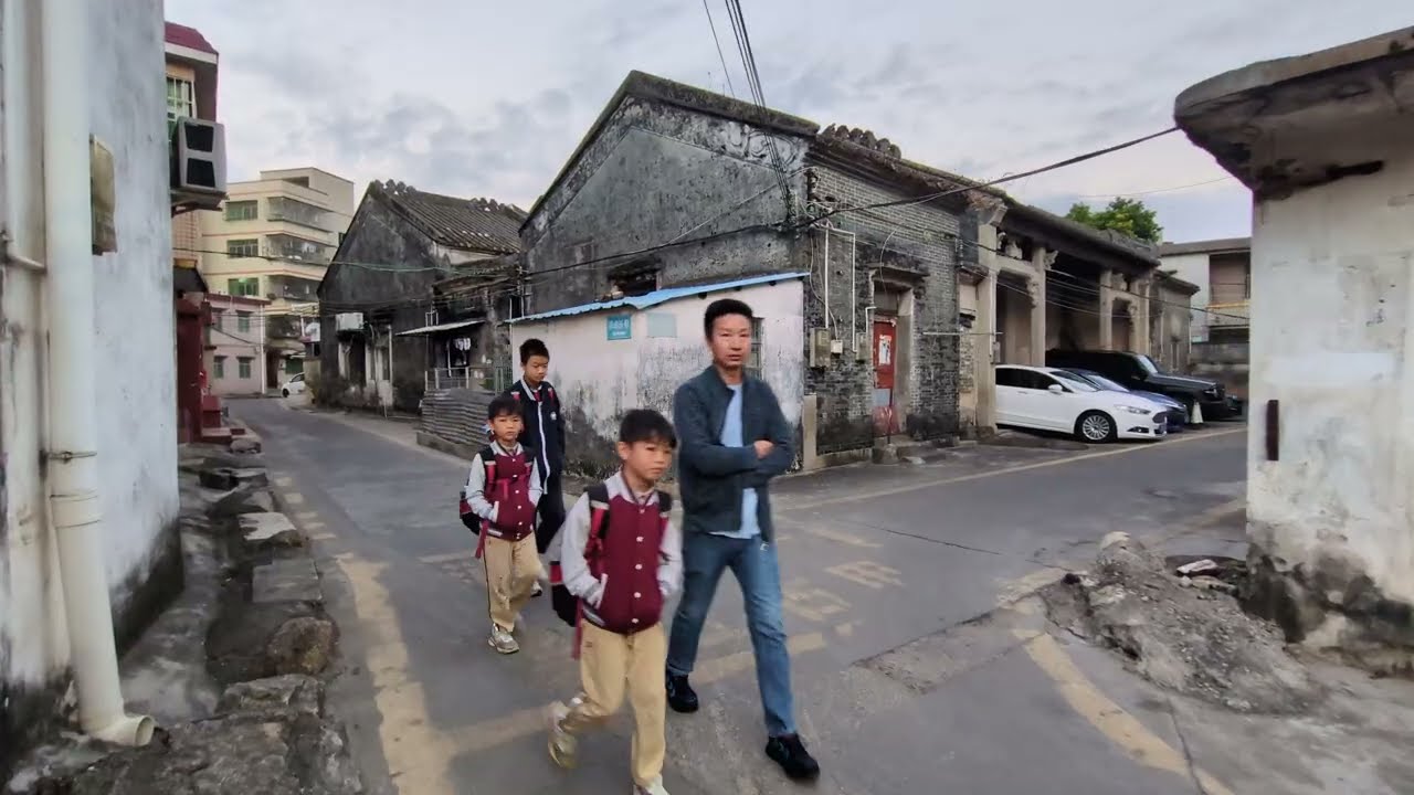 實拍珠海「最真實」的一面：城管還沒上班的露天菜市場，村落巷子城中村的早晨