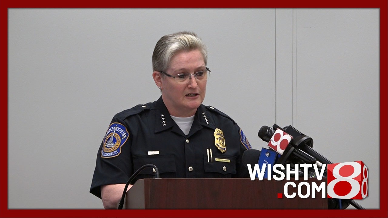 Полиция Индианаполиса усилит патрулирование в центре города и будет следить за соблюдением коменд...