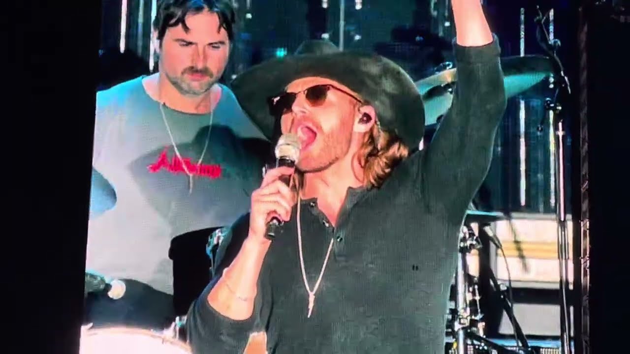 Warren Zeiders - Betrayal (Live) - Sports Illustrated Stadium, Harrison. NJ - 10/10/25