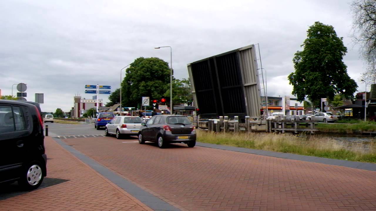 Brugopening Tonnendijkbrug Basculebrug/ Basculebridge Vroomshoop