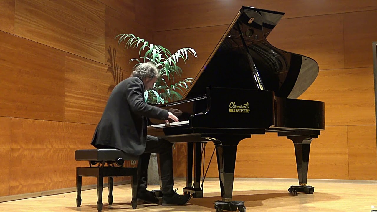 Ereibos. Tema final en versión de piano.