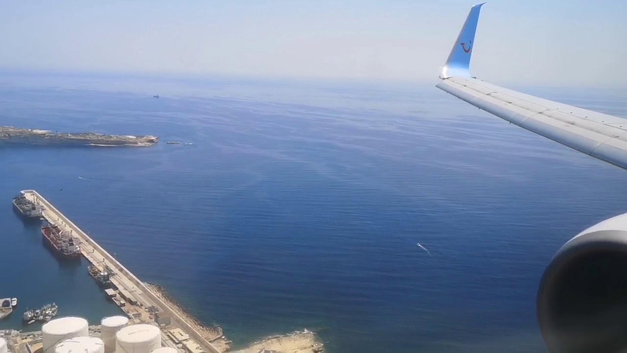 TOM4482 Gatwick to Malta trip report no speech