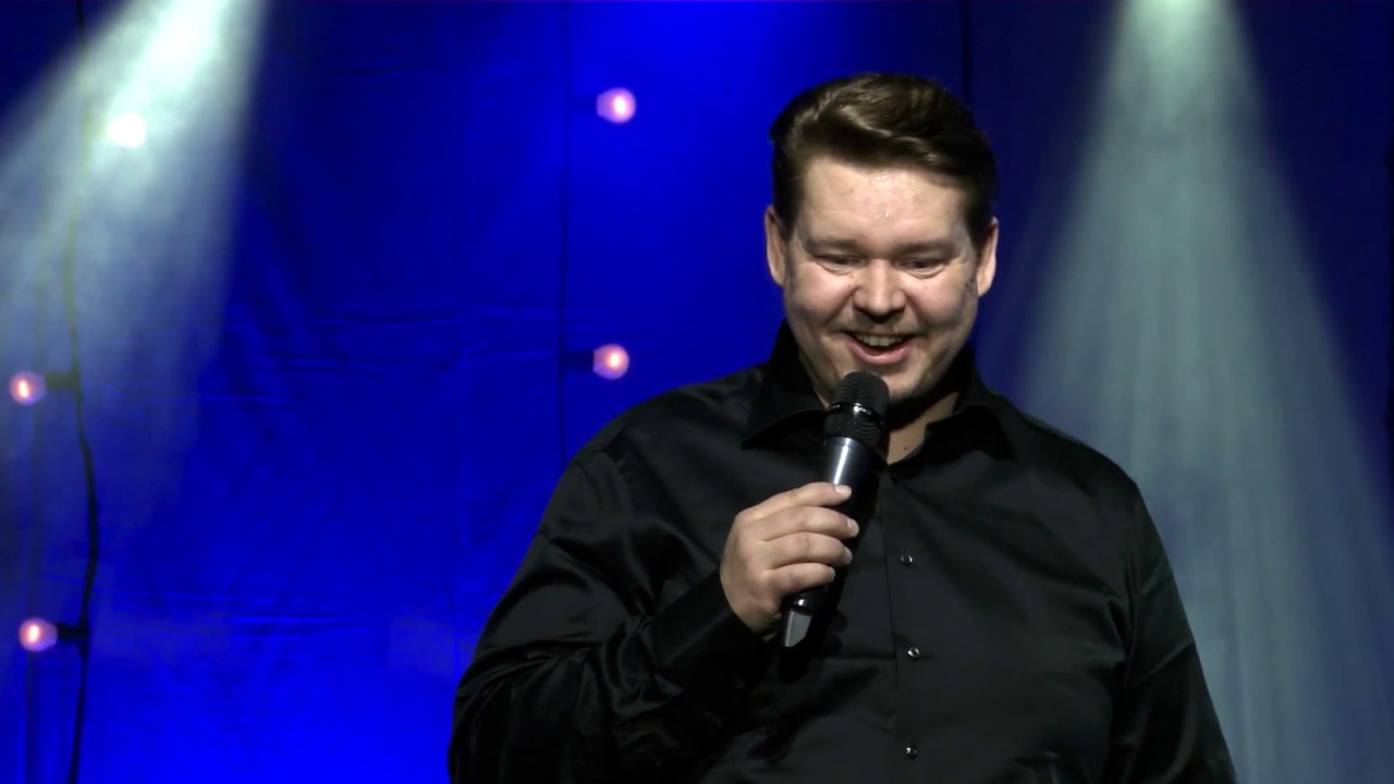 Porin prikaati | ARIMO MUSTONEN @ Stand Up!