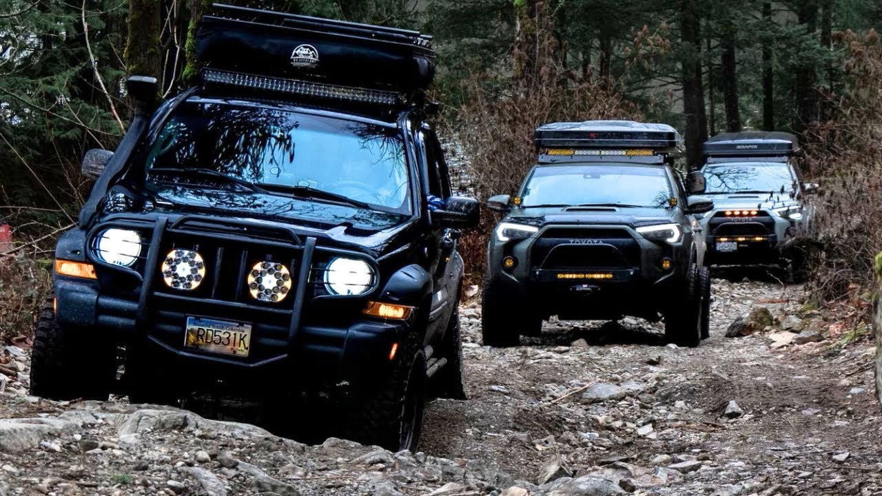 JEEP LIBERTY KJ | HALE CREEK EXPLORING HARRISON LAKE (Feat. TOYOTAs)