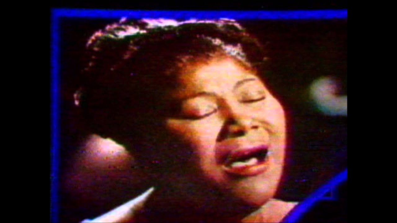 Mahalia Jackson - O Holy Night  (unmatched and unforgettable)