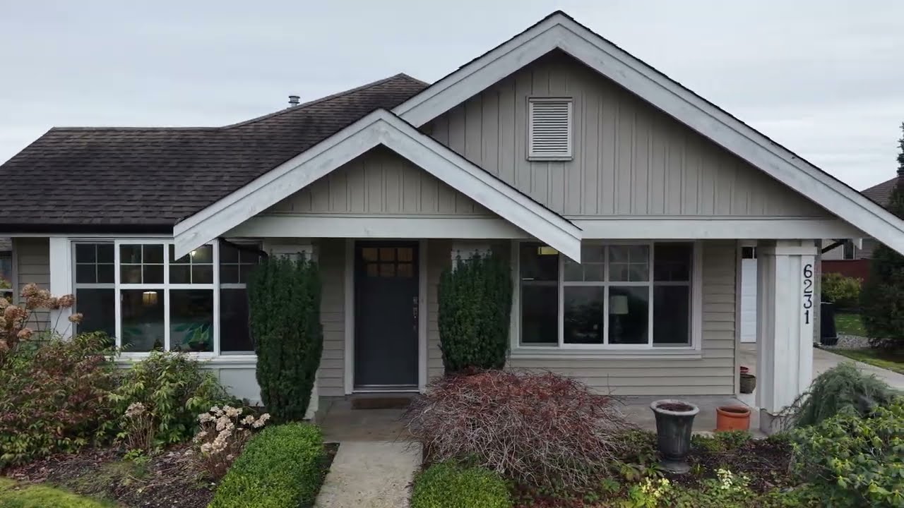 Charming Rancher in Tyler Heights | 3 Bed Home in Sechelt BC | 6231 Kevins Rd
