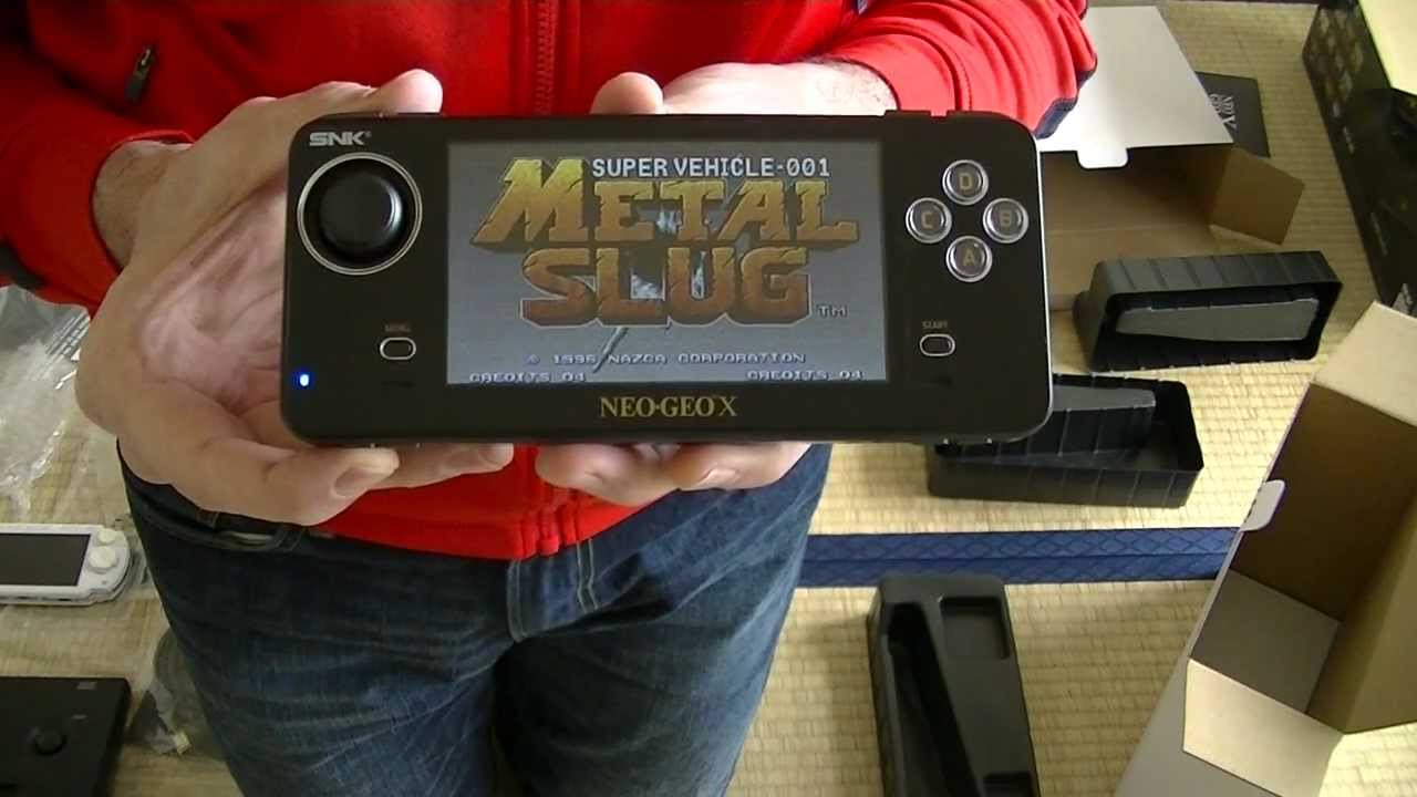 Neo Geo X Gold Limited Edition Unboxing (Ita - Sub Eng)