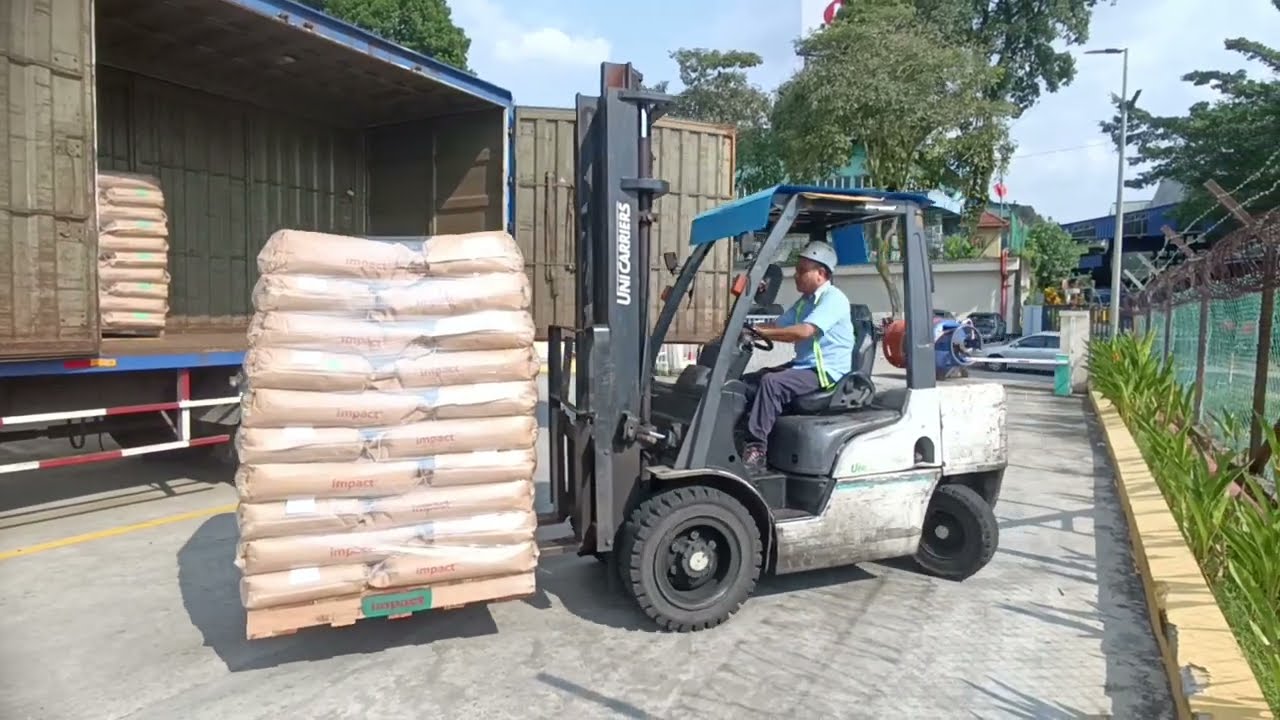 How To Work Forklift | Unloading 10 Ton Truck With Forklift ||