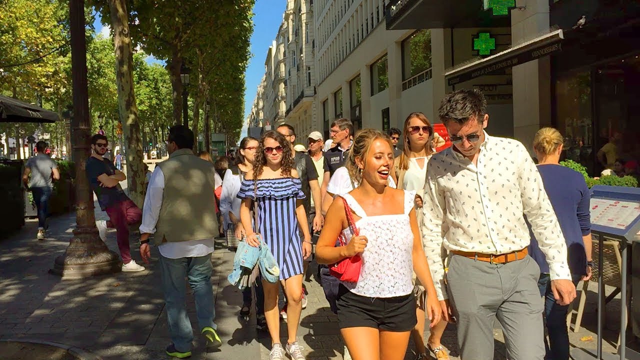 PARIS WALK | Champs-Élysées Avenue to Arc de Triomphe | France