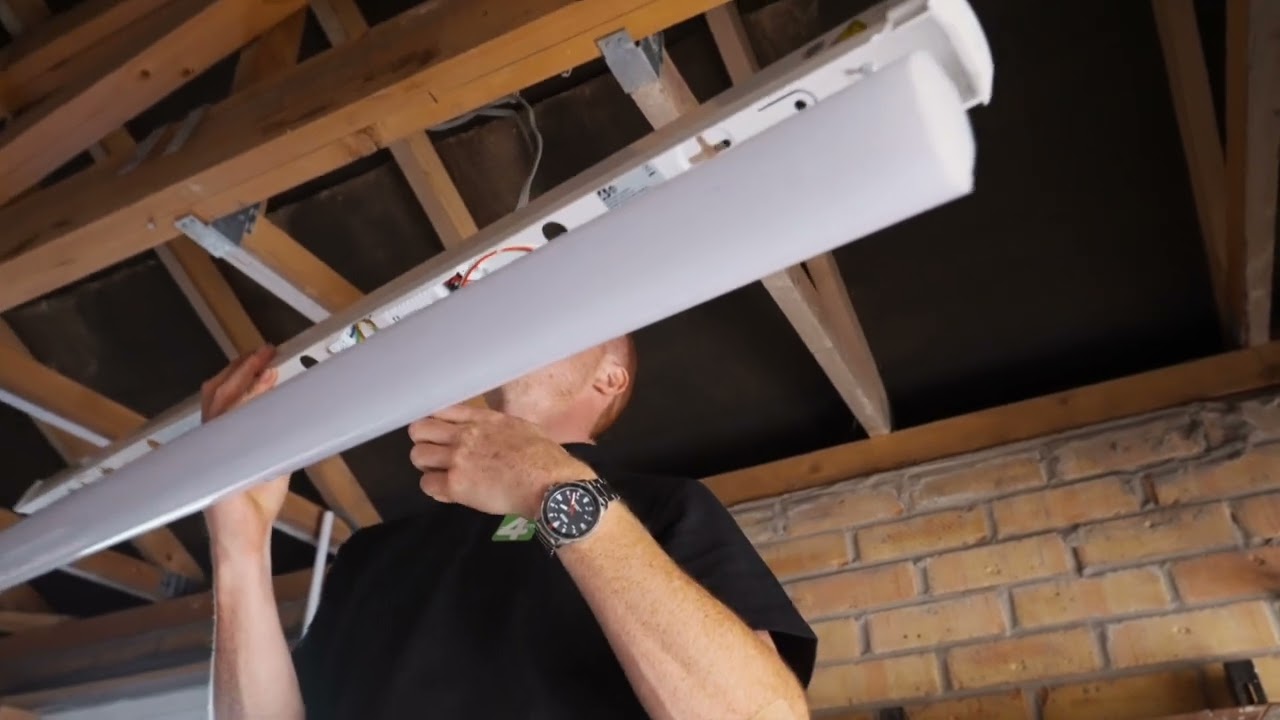 Torre Batten | Colour Selectable & Adjustable Light Intensity - Step by Step Installation Guide