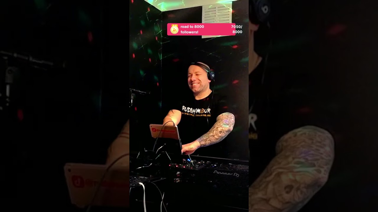 Latest tiktok live dj set from me DJ Rudehumour. 