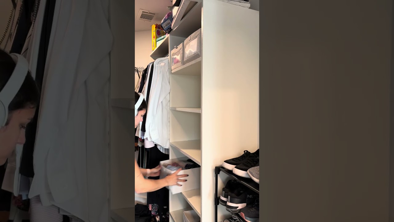 Unboxing my favorite closet essentials ✨ #organizedhome #organizedliving #homeorganizing