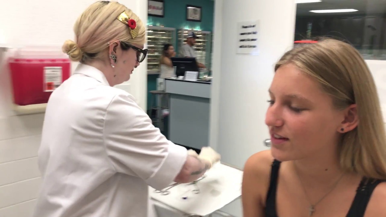 Jillian's 2nd lobe piercings - is she excited?