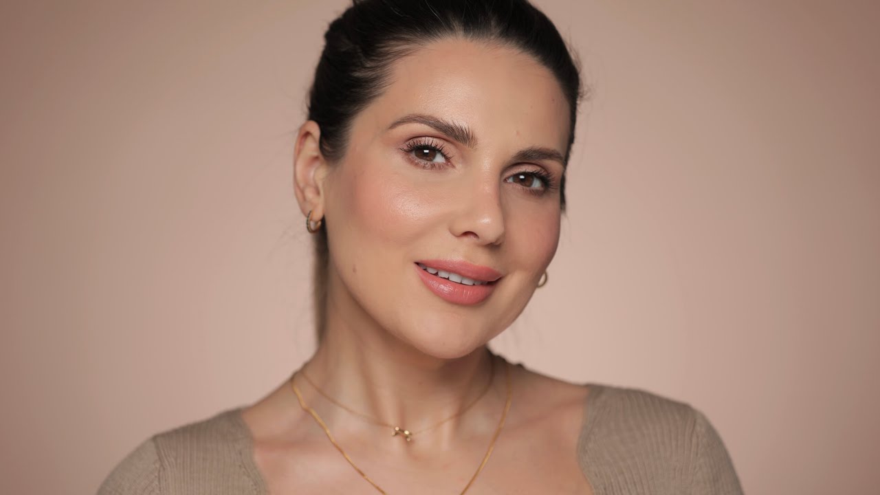 Minimalist, everyday makeup using only CLEAN makeup brands | ALI ANDREEA