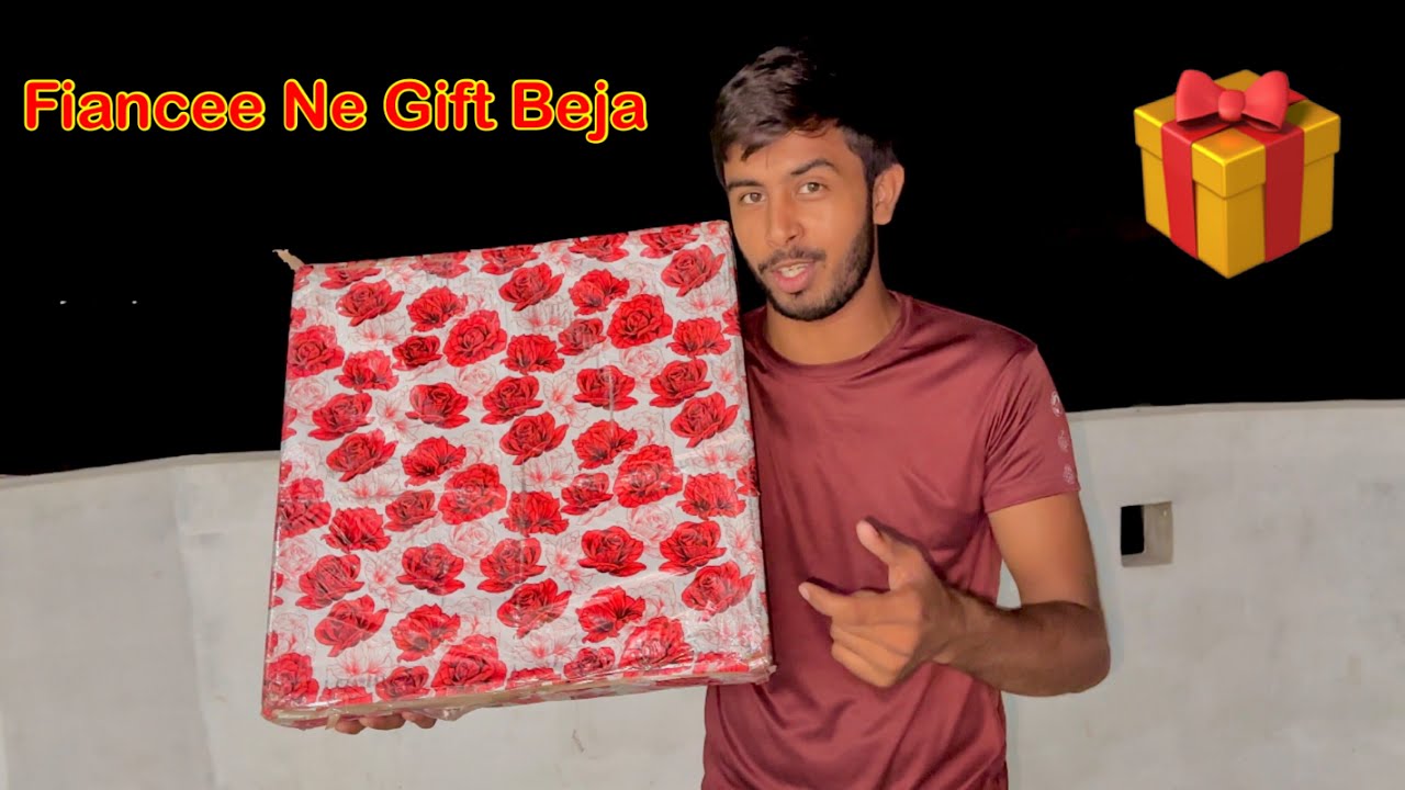 Fiancée Ne Gift Beja 😍 Kiya Hai 😍