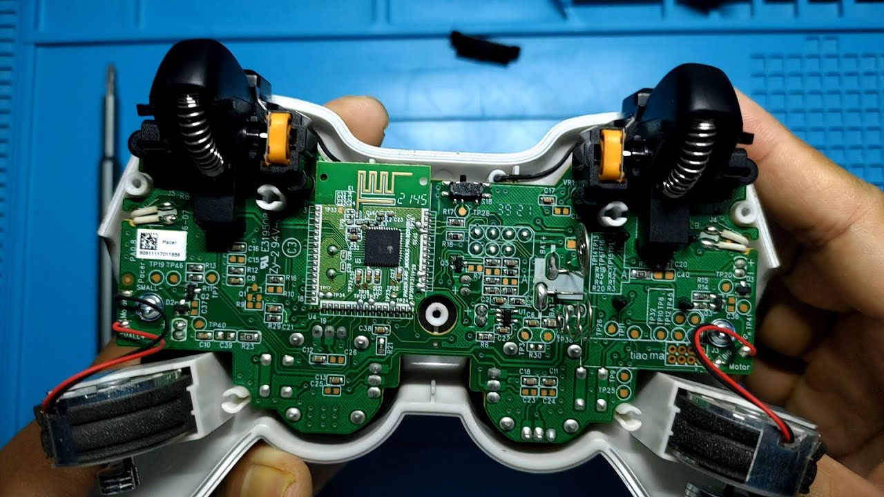 Logitech gamepad f710 ( Teardown & Lubrication key )