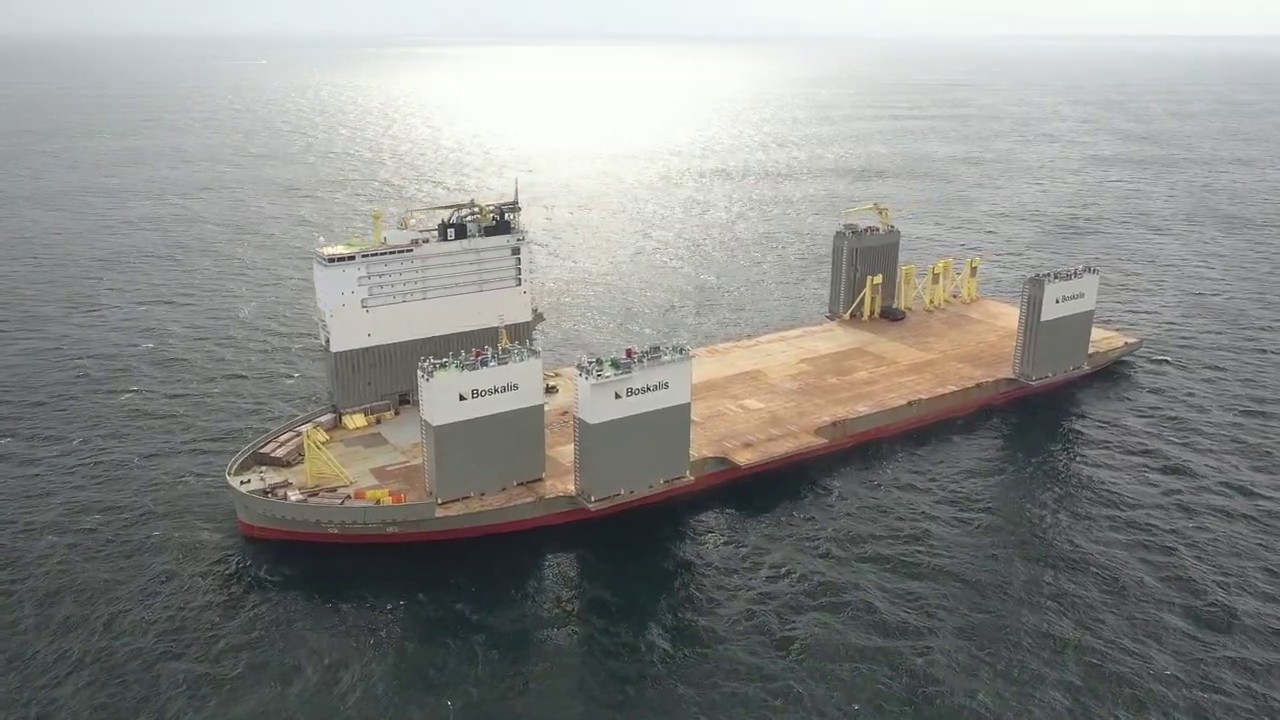 Drone Footage of the huge 92,000 tonne BOKA VANGUARD off Cornwall