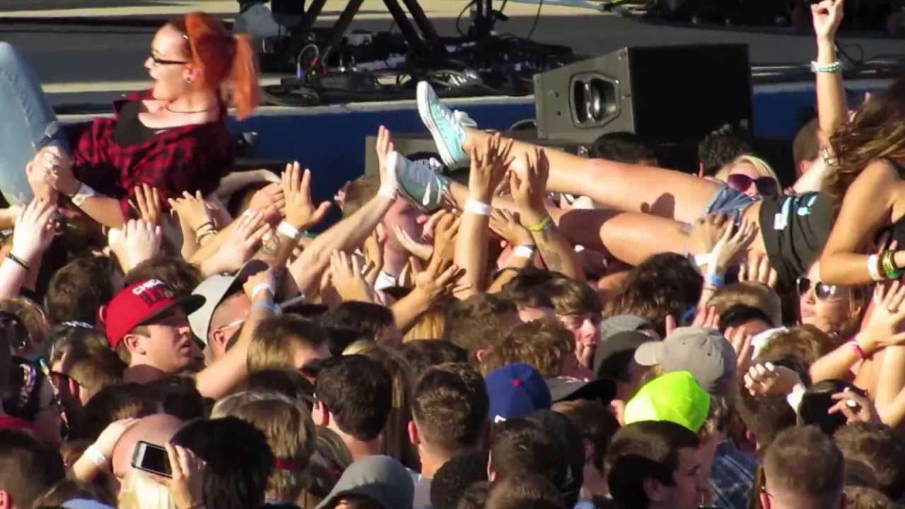 AWOLNATION - Edgefest 23  - Some Kind of Joke - Crowd Sufing