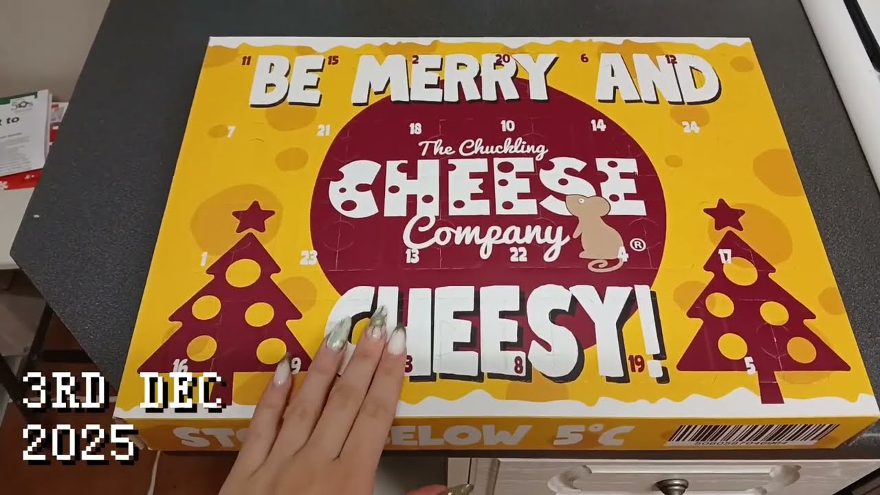 Cheese Haul & London Lights | Vlogmas