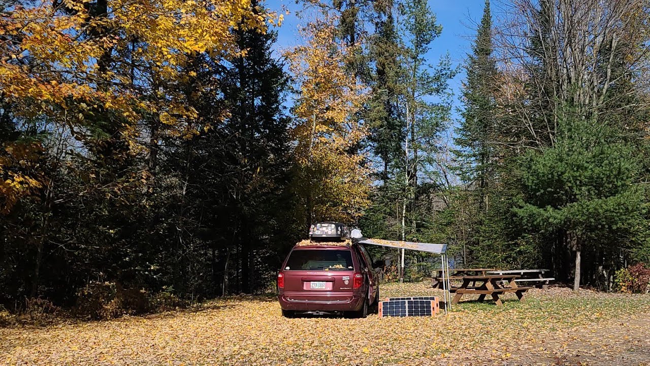 Traveling Alone Full Time (For Over Four Years) | FREE campground in rural Wisconsin. 📵