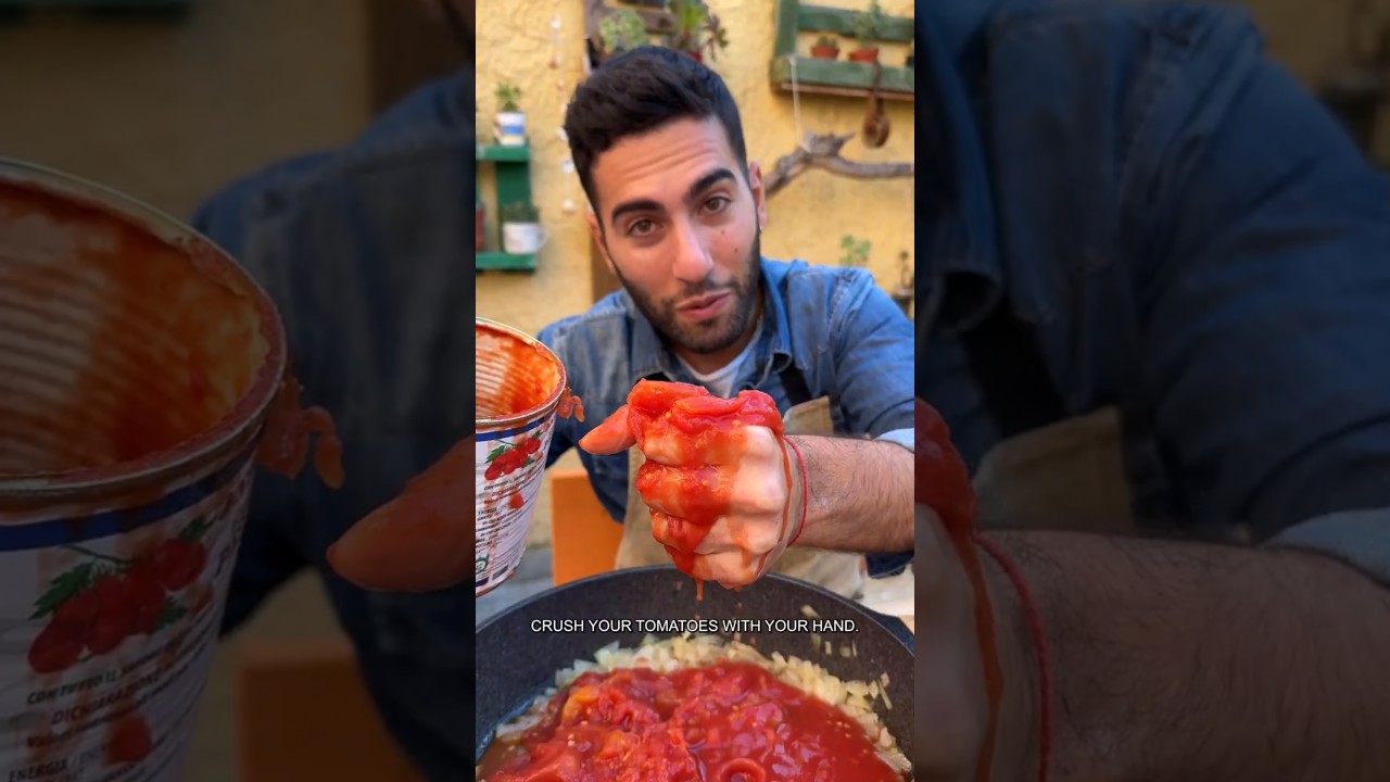 Uova in Purgatorio - Eggs in Tomato Sauce