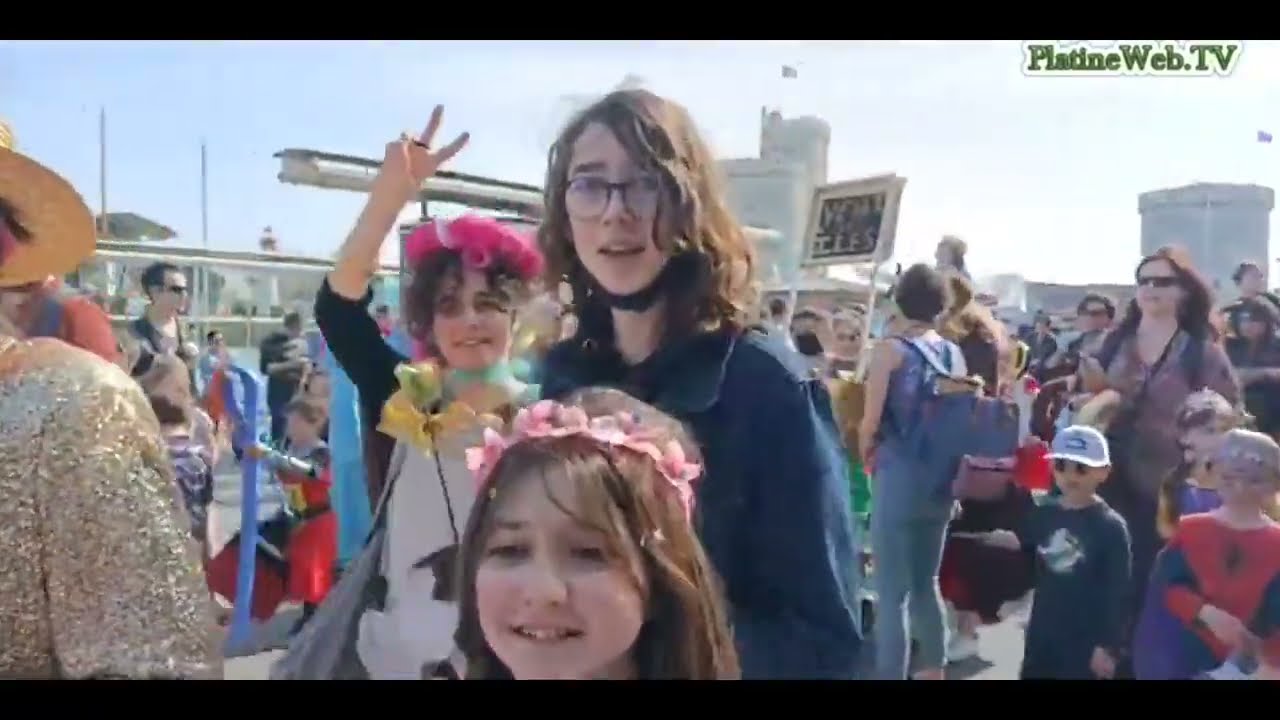 LA ROCHELLE CARNAVAL 2022, des rochelais heureux de retrouver le 43ème #carnavaldelarochelle (Remix)