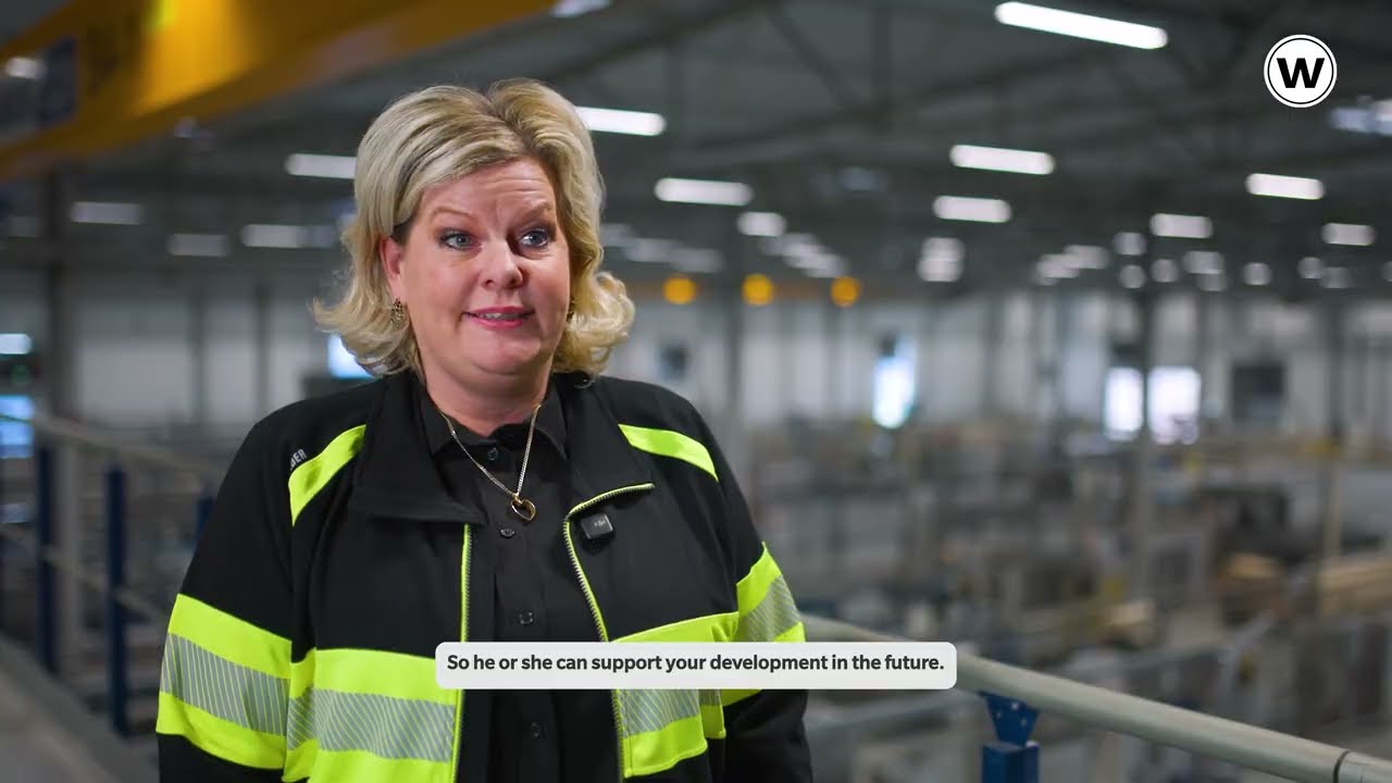 Women leading the way in industry: Real career journeys with Carolin & Josefine at wienerberger 🏭💪🏼