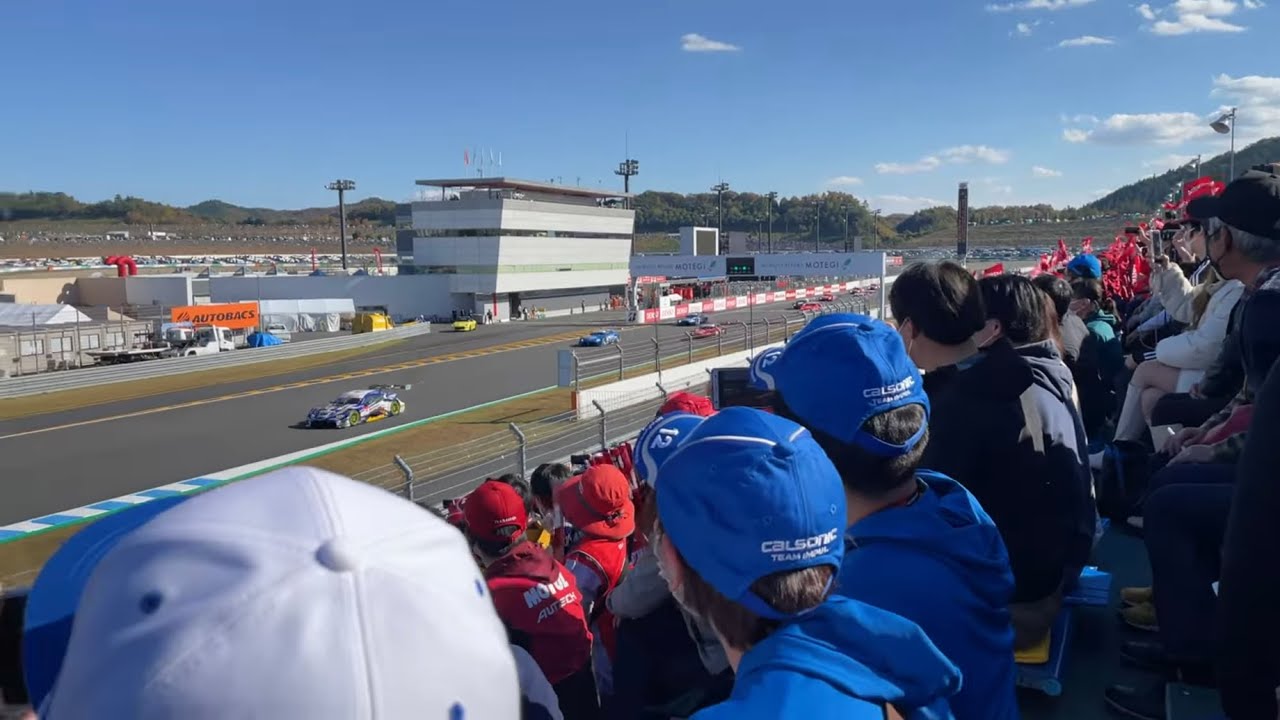 2022 SUPER GT Rd.8 もてぎ　スタート (V3席)
