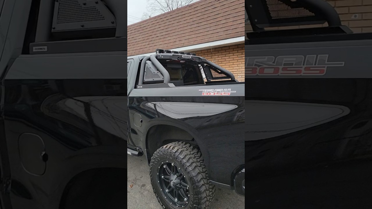 Go Rhino sport bar with retractable light bar