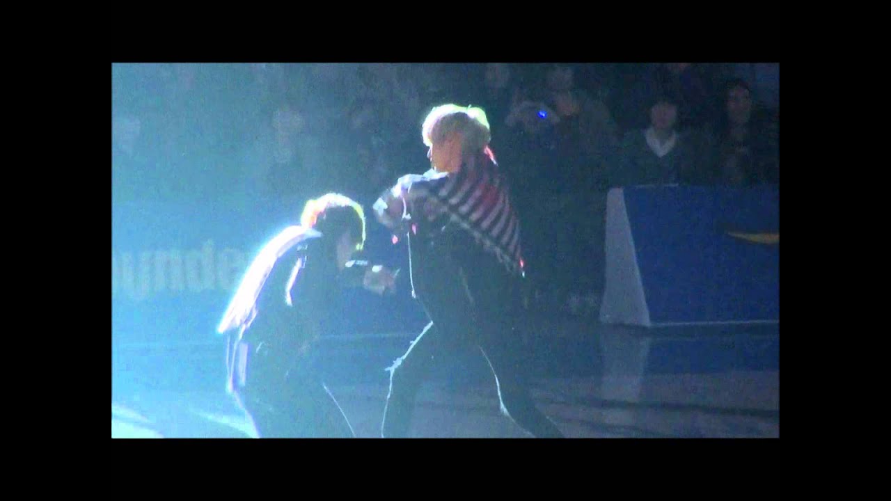 【FANCAM】111016　SHINee @ Basketball Ceremoney