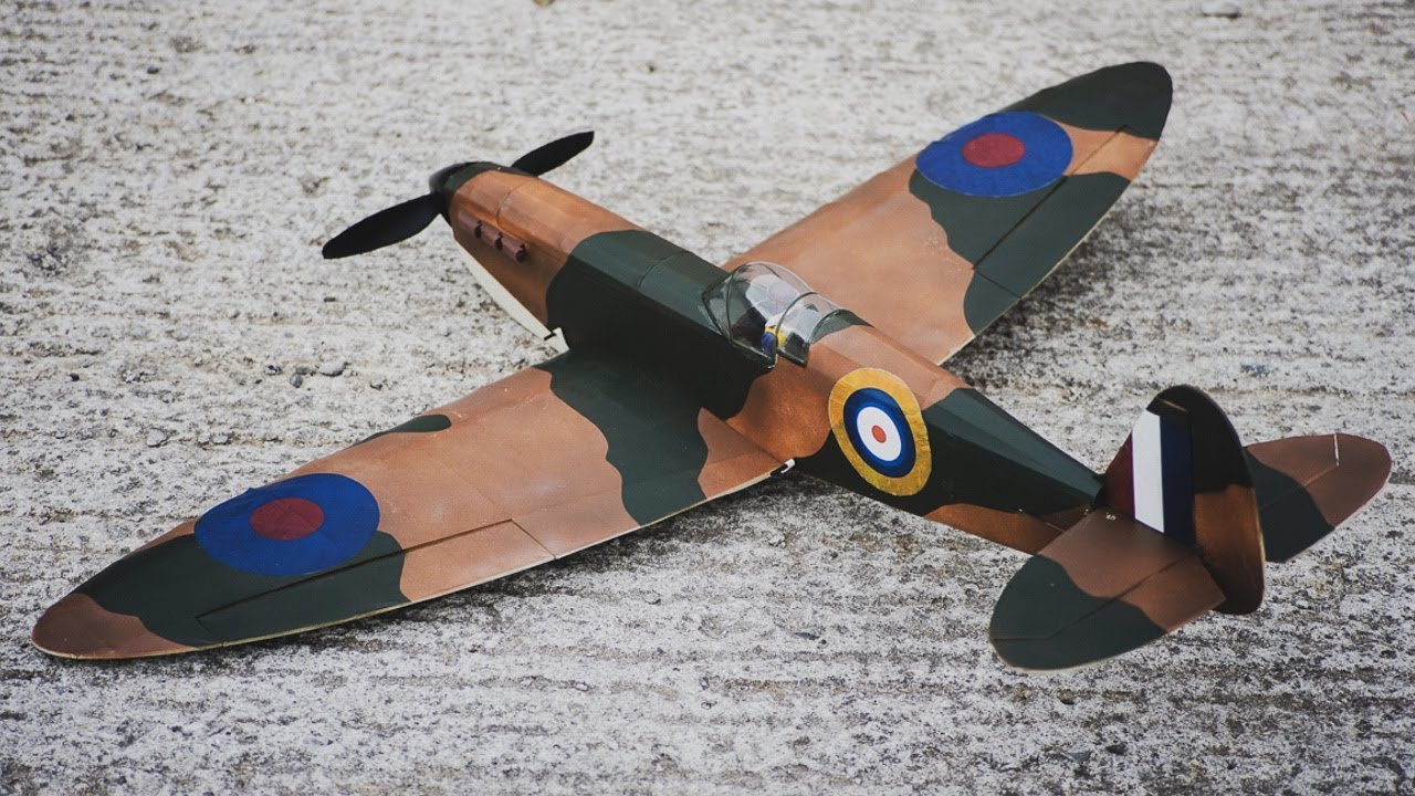 Balsa Basics Spitfire: Flight Overview