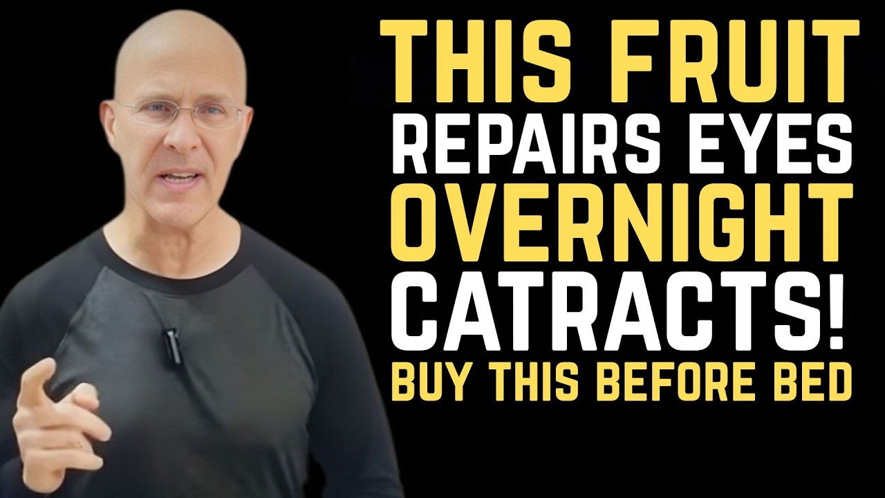 Doctor Explains: The Best Fruit to Eat Before Bed for Healthy Eyes