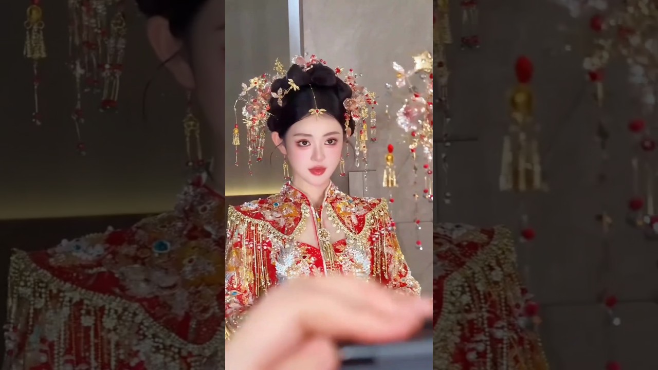 🤒😘Chinese Bride&rsquo;s Magical Wedding Transformation &mdash; So Beautiful! #shorts #trending #viral #wedding