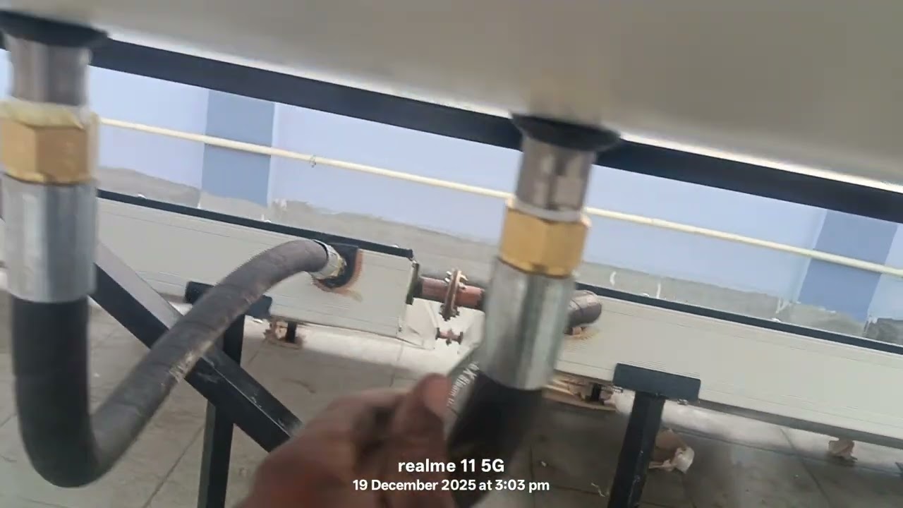 Solar water heater installation 