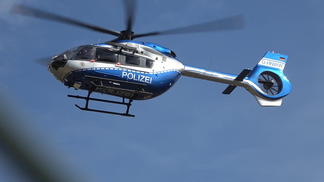 Polizeihubschrauber Hummel 6 D-HNWW Flugeinsatzgruppe Dortmund startet mit SEK in Sankt Augustin